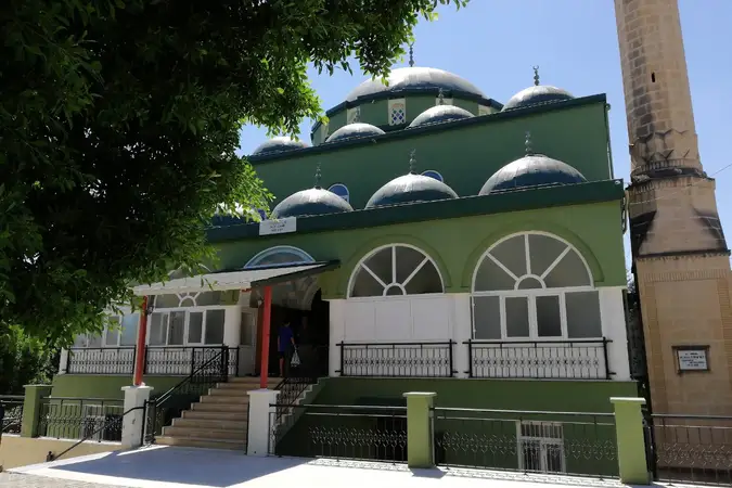 Belediye Evleri İnce Cami kapak fotoğrafı