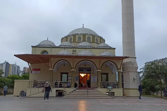 Hacı Fehmi Dönmez Cami kapak fotoğrafı