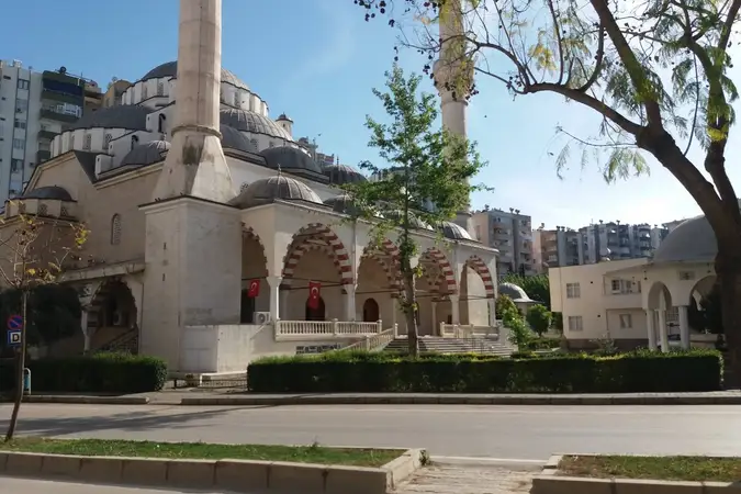 Zeynel Abidin Üçgül Cami kapak fotoğrafı