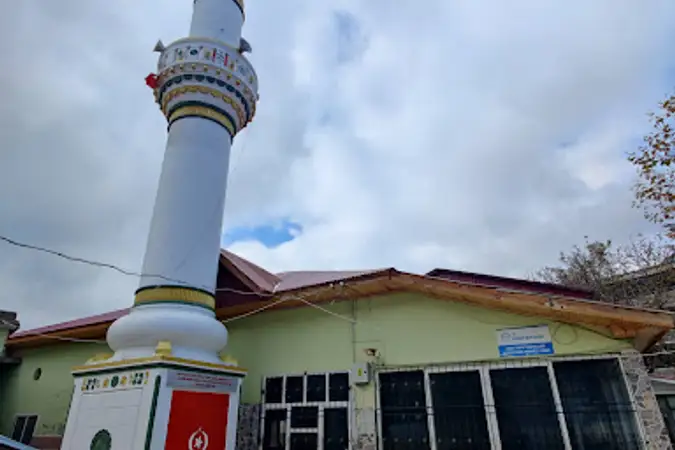 Küçük Tekir Merkez Cami kapak fotoğrafı