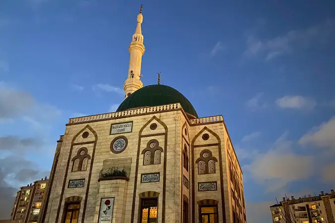 Başyazıcıoğlu Cami kapak fotoğrafı