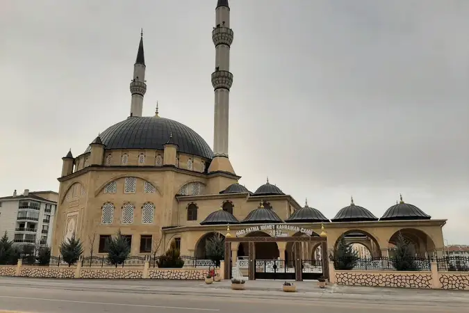 Hacı Fatma Nimet Kahraman Cami kapak fotoğrafı
