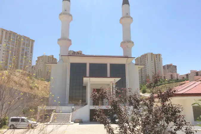 Turkuaz Merkez Cami kapak fotoğrafı