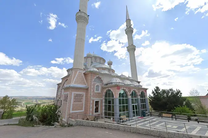 Yukarıyurtçu Hz. Ebubekir Merkez Cami kapak fotoğrafı