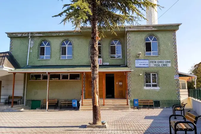 Fatih Emre Cami kapak fotoğrafı