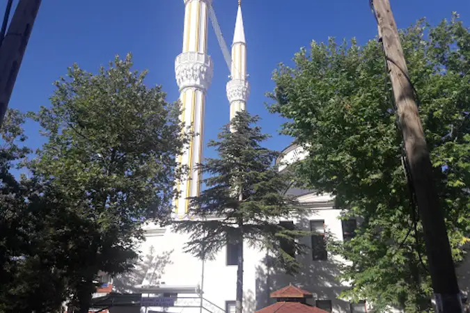Kütükçüoğlu Merkez (Çarşı) Cami kapak fotoğrafı