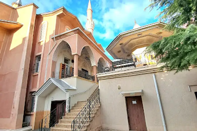 Selçuklu Ebubekir Sıddık Cami kapak fotoğrafı