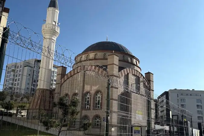 Sultan Abdulhamid Han Cami kapak fotoğrafı