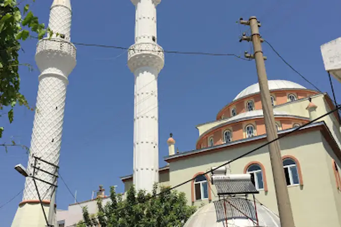 Güzelçamlı Merkez Cami kapak fotoğrafı