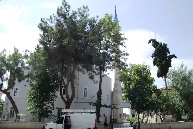 Hacı Ferit Demirel Cami kapak fotoğrafı