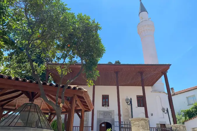Hacı İbrahim Cami kapak fotoğrafı