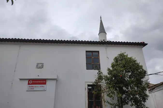 İkioluklu Atik Cami kapak fotoğrafı