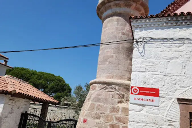 Altınova Kadı Cami kapak fotoğrafı
