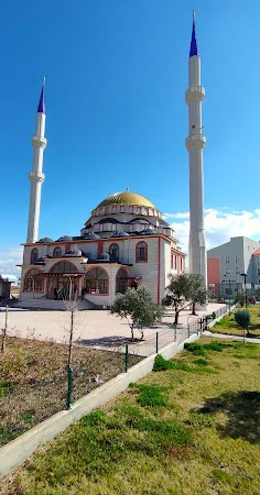 Balıkesir Edremit Edremit İmam-Hatip Lisesi Cami kapak görseli