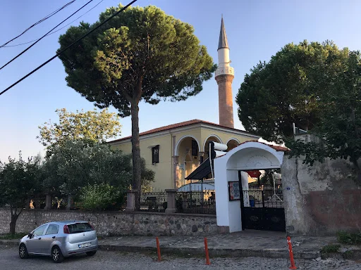 Güre Köyü Camii kapak fotoğrafı