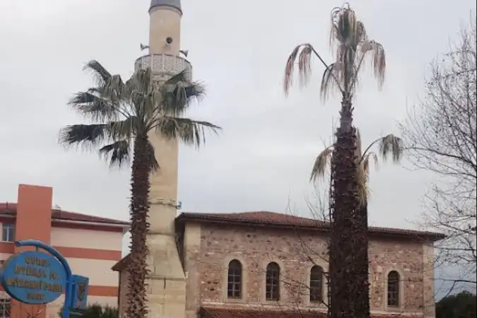 Orta Cami kapak fotoğrafı