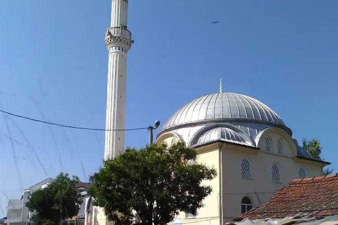 Balat Mahallesi Cami kapak fotoğrafı