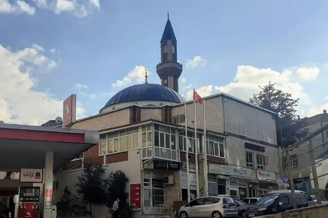 Beşevler Merkez Cami kapak fotoğrafı