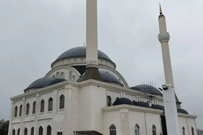 Bursa Çamlıca Cami kapak fotoğrafı
