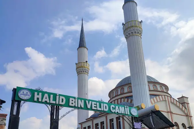 Emekli Tokileri Halit Bin Velid Cami kapak fotoğrafı