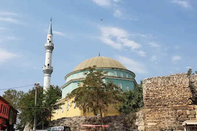 Gölyazı Merkez Cami kapak fotoğrafı