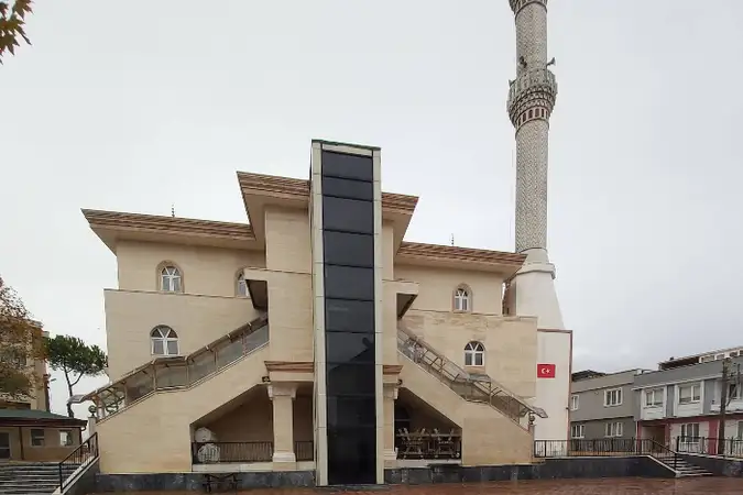 Karaman Mahallesi Yeni Cami kapak fotoğrafı