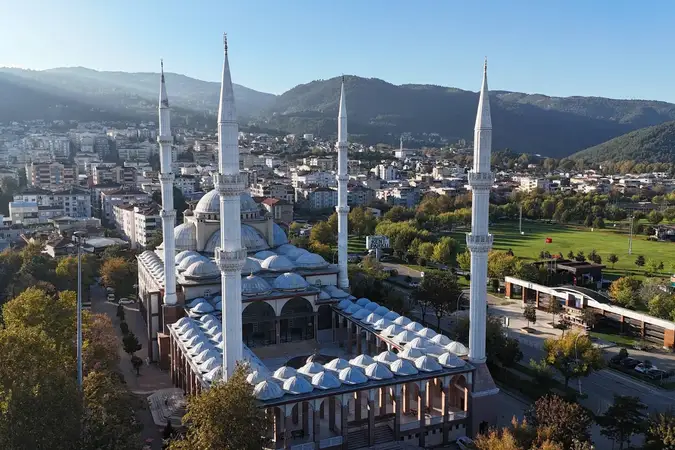 Mihraplı Külliye Cami kapak fotoğrafı