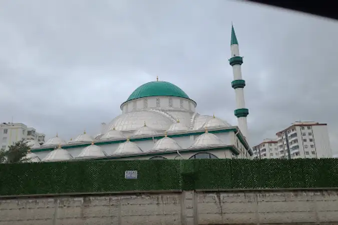 Yeşil Kubbe Cami kapak fotoğrafı