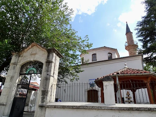 Ak Cami kapak fotoğrafı