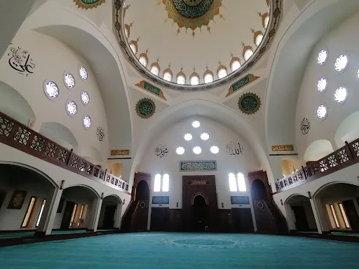 Hacı Nuri Çomu Cami kapak fotoğrafı