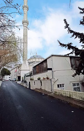 Hz. Ebubekir Cami kapak fotoğrafı