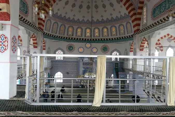 Çardaktepe Merkez Cami kapak fotoğrafı