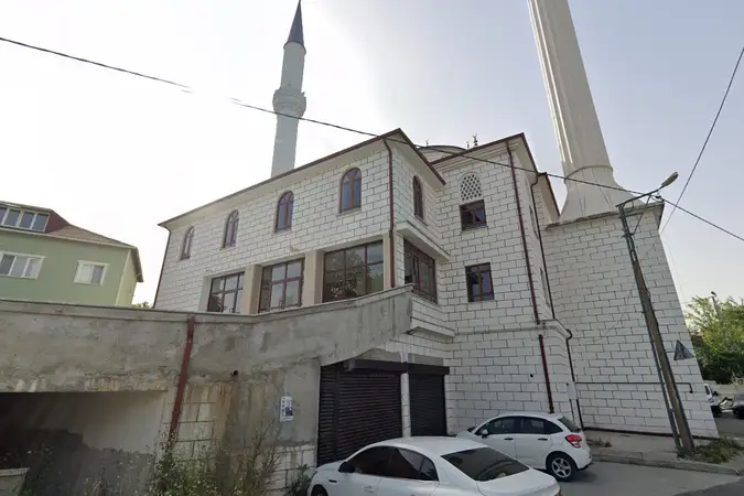 Haraççı Karlıgöl Cami kapak fotoğrafı