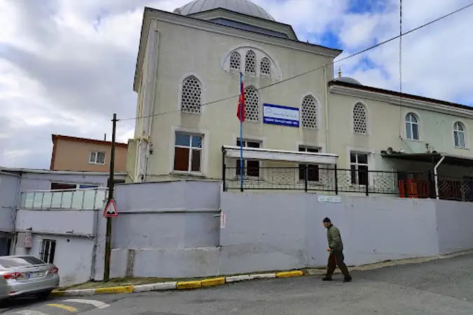 İstanbul Arnavutköy Yeniköy Cami kapak görseli