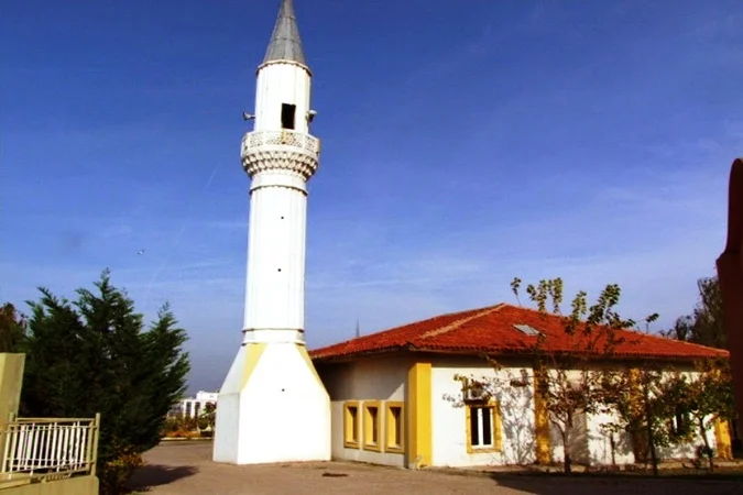 Darulaceze Cami kapak fotoğrafı