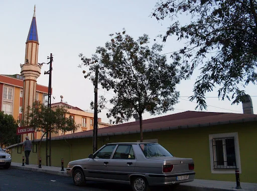 İlknur Cami kapak fotoğrafı
