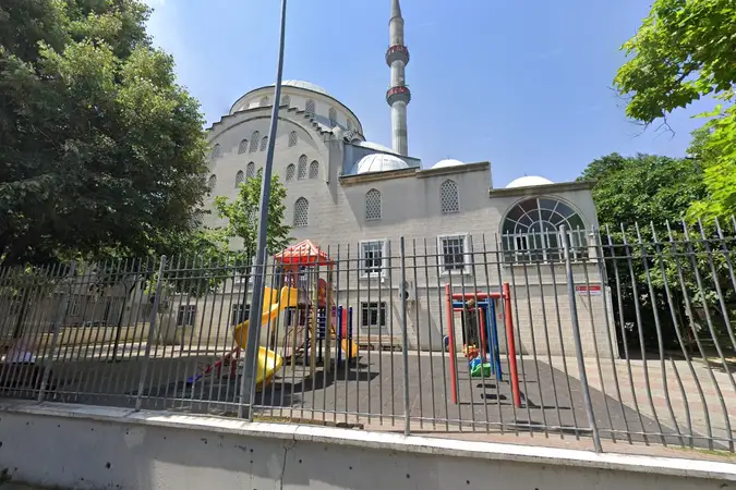 Barboros Cami kapak fotoğrafı