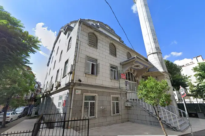 Ebuzer Cami kapak fotoğrafı