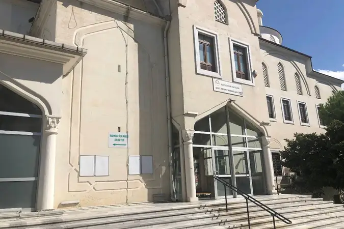 Şehit Mehmet Karaaslan Cami kapak fotoğrafı