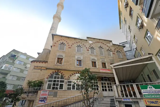 Ulubatlı Hasan Cami kapak fotoğrafı