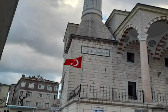 Yenibosna Kuba Cami kapak fotoğrafı