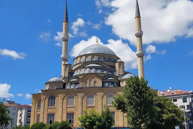 Yıldız Zühre Cami kapak fotoğrafı