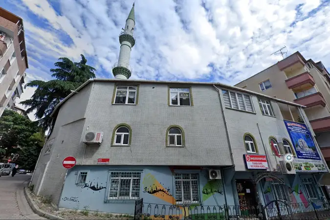Yunus Emre Cami kapak fotoğrafı