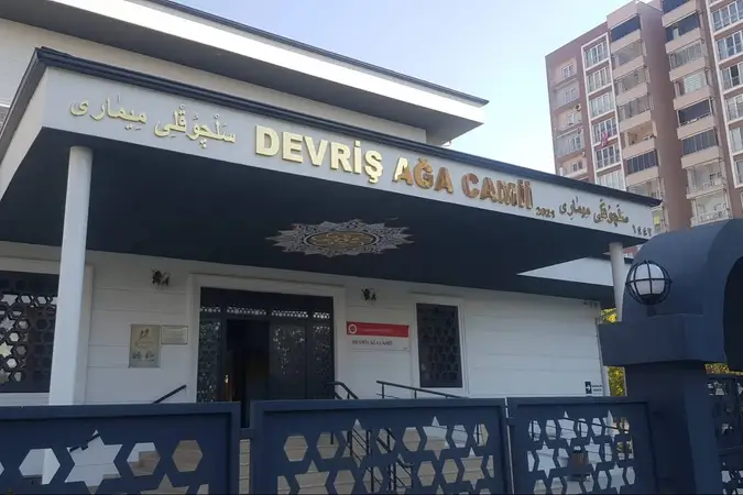 Devriş Ağa Cami kapak fotoğrafı