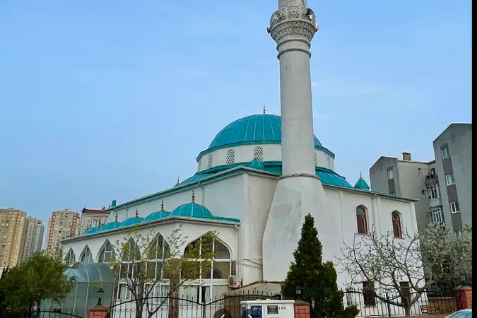 Göçmen Konutları Cami kapak fotoğrafı