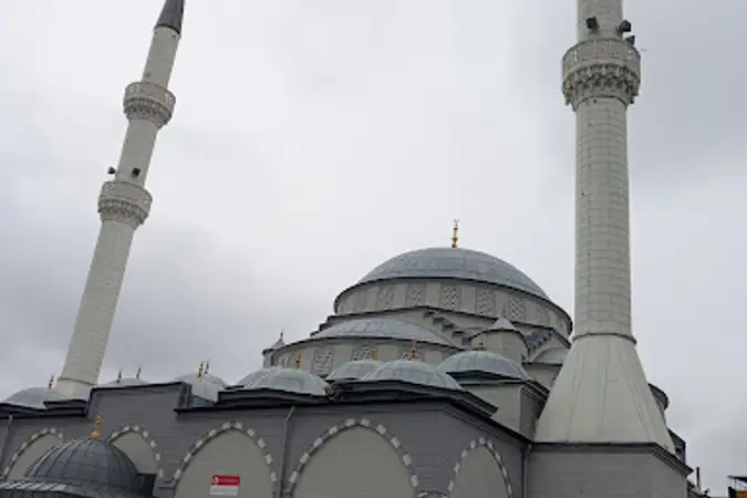 Güngören Sanayi Sitesi Cami kapak fotoğrafı