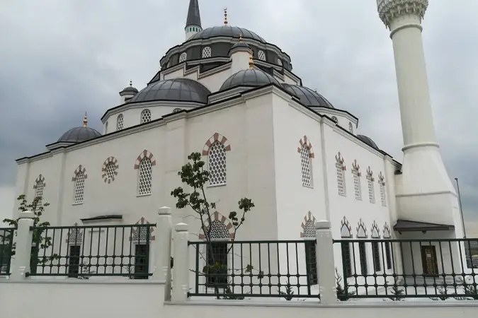 Kutul Amare Cami kapak fotoğrafı