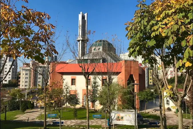 Mahmud Esad Coşan Cami kapak fotoğrafı