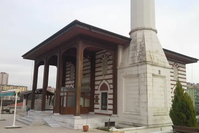 Ömer Nasuhi Bilmen Cami kapak fotoğrafı
