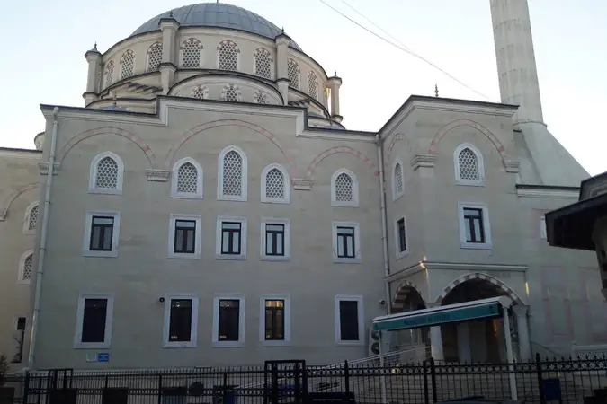 Saraçlar Cami kapak fotoğrafı